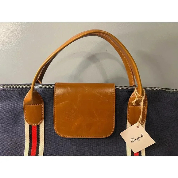 NWT Brouk & Co Original Duffel Bag in Navy Blue - Picture 3 of 14